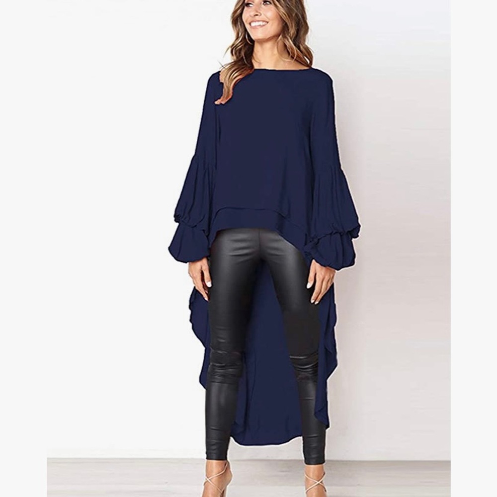 Lantern Long Sleeve High Low
(Brand new in package)